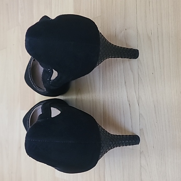 Franco Sarto Black Suede Leather Pointed Toe Pump Stiletto 3" Heels Size 10M - Picture 5 of 10